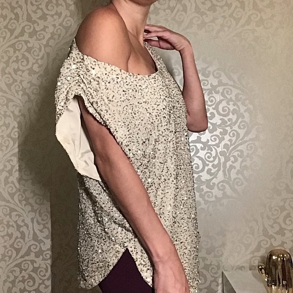 Haute Hippie Beautiful Beaded Top 💕 - Picture 3 of 8